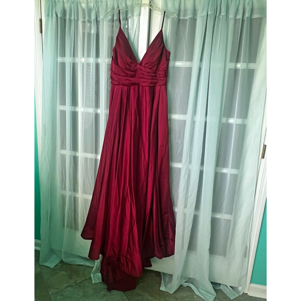 La Femme Burgundy Sleeveless V-Neck Long Bridesmaid Dress Polyester Size 14